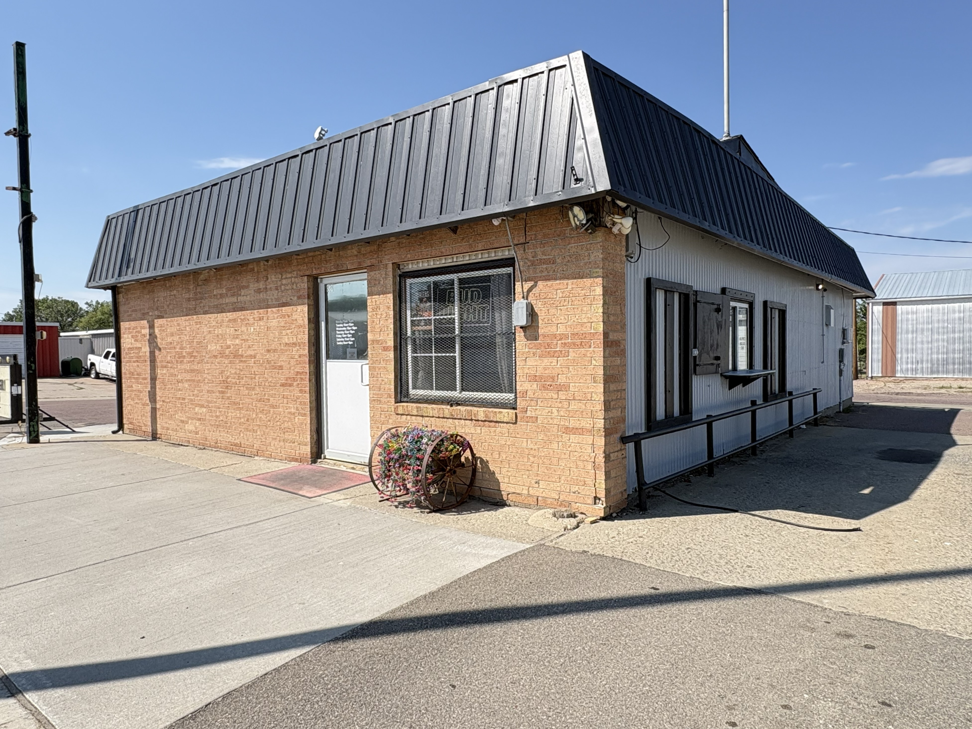 Chillies Liquor Store – Turnkey Business Opportunity — Winner, SD real estate photo — photo 1 of 13