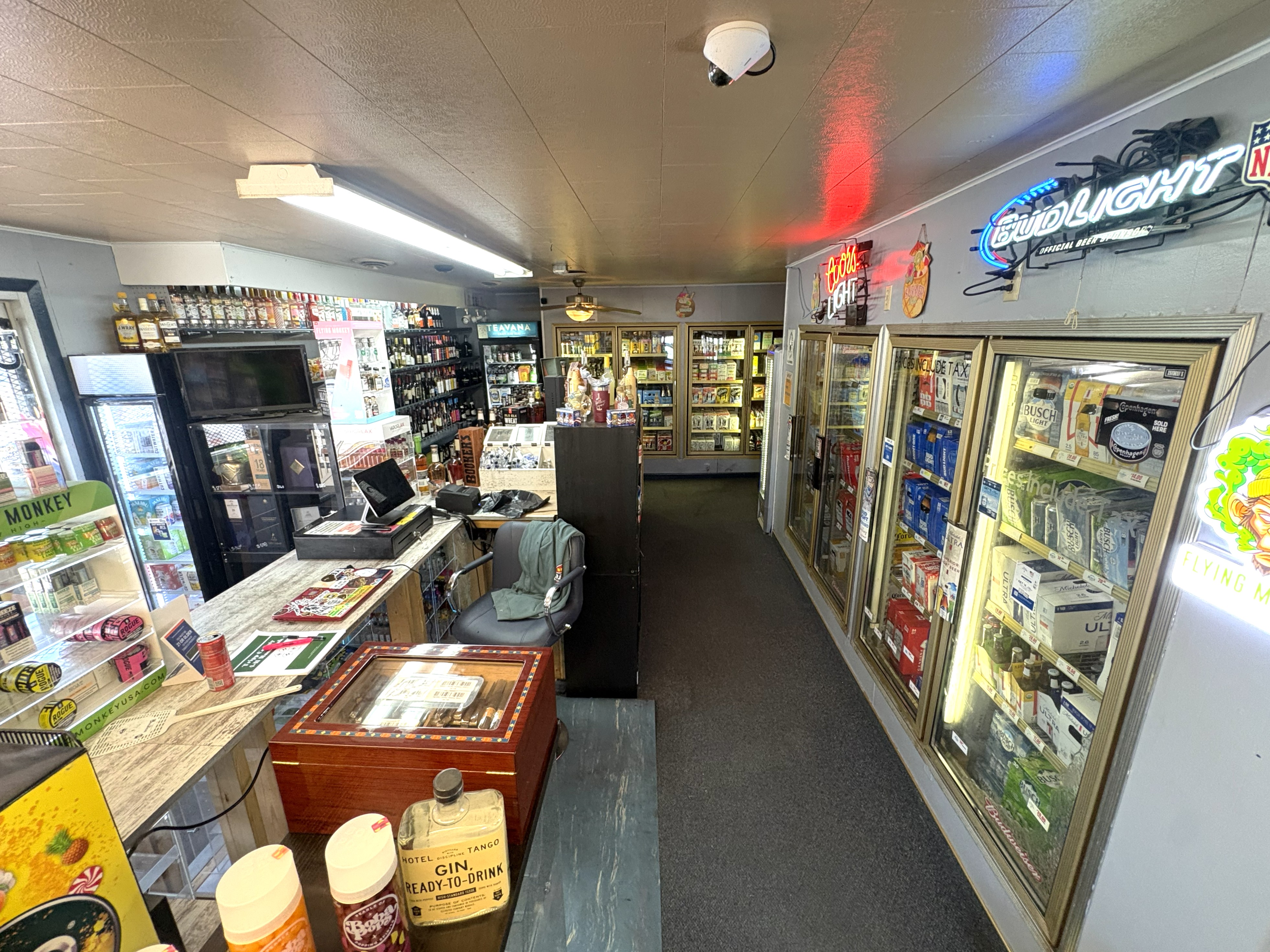 Chillies Liquor Store – Turnkey Business Opportunity — Winner, SD real estate photo thumbnail 5