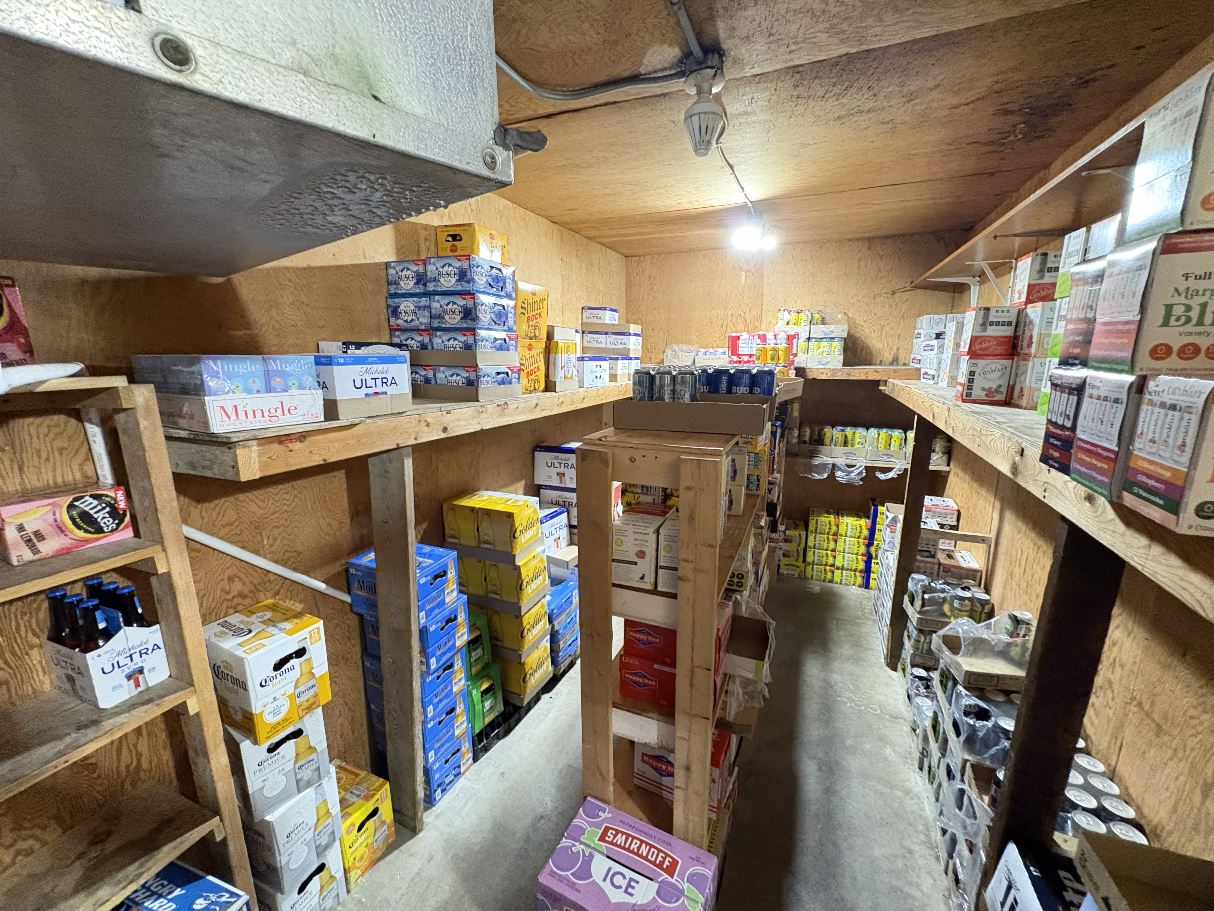 Chillies Liquor Store – Turnkey Business Opportunity — Winner, SD real estate photo thumbnail 10