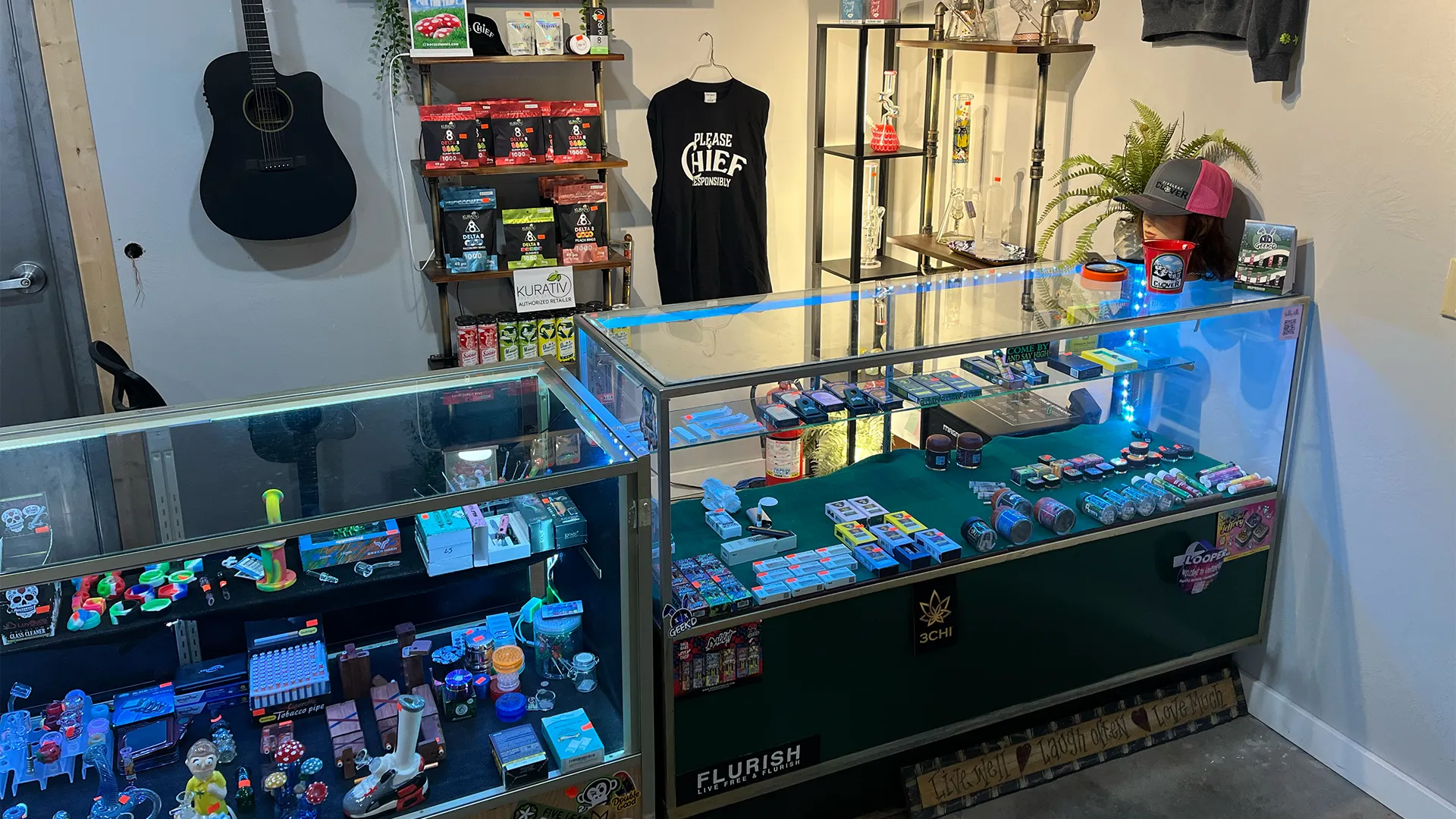FIVE LEAF CLOVER SMOKE SHOP — Colome, SD real estate photo thumbnail 9