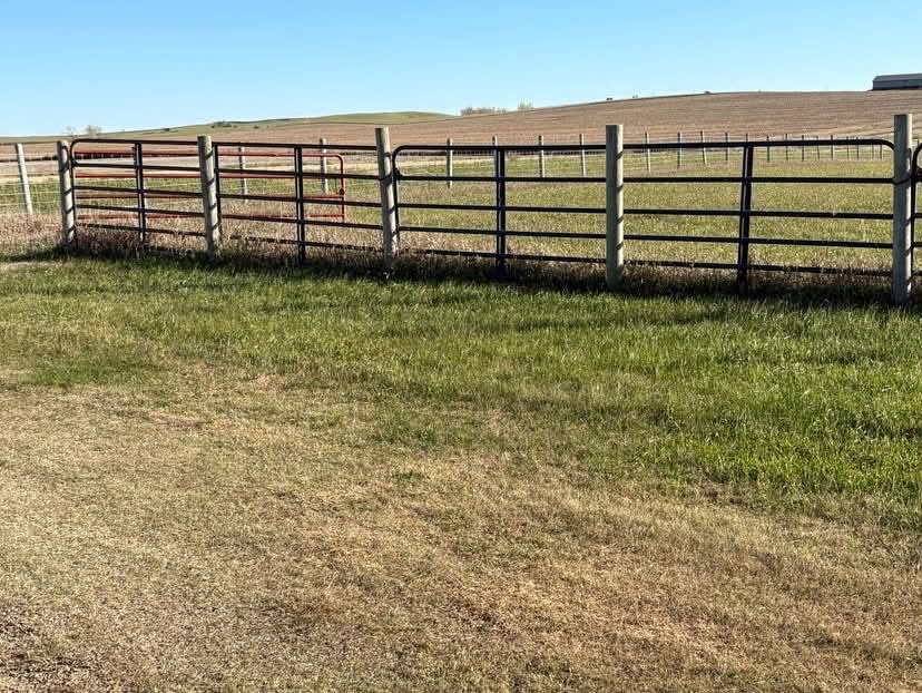 Split Level Home on 20 Acres with Machine Shed — Winner, SD real estate photo thumbnail 26