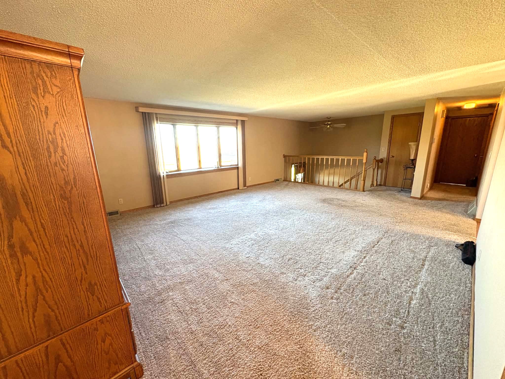 Split Level Home on 20 Acres with Machine Shed — Winner, SD real estate photo thumbnail 7