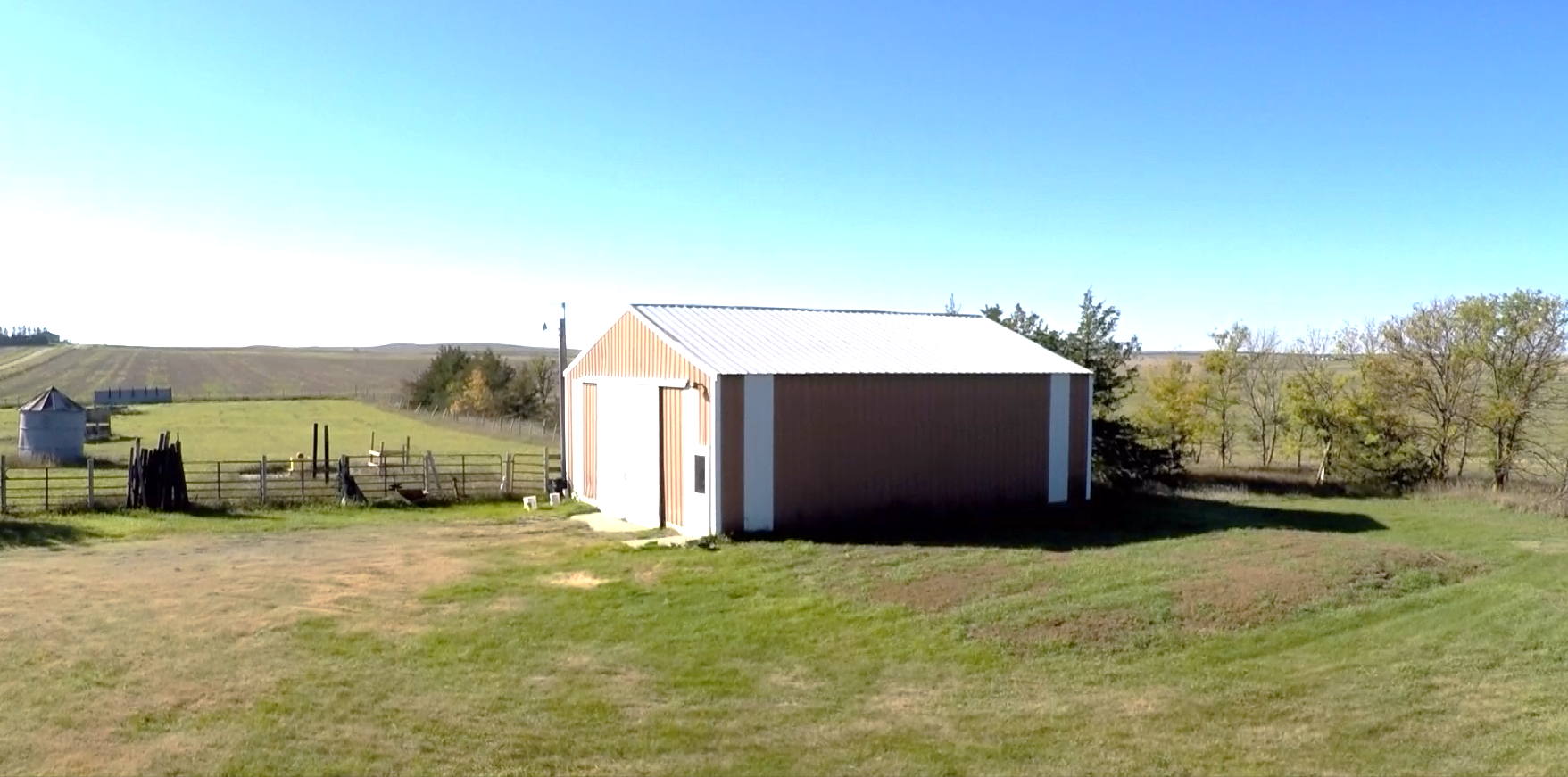 Split Level Home on 20 Acres with Machine Shed — Winner, SD real estate photo thumbnail 34