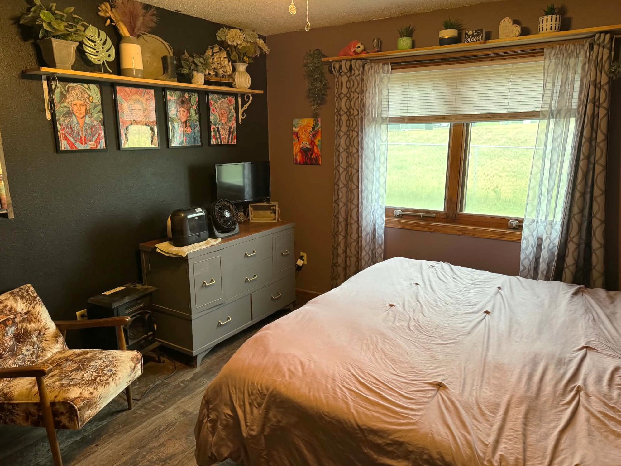 Townhome in a Quiet Cul-de-Sac 🌳 — Winner, SD real estate photo thumbnail 12